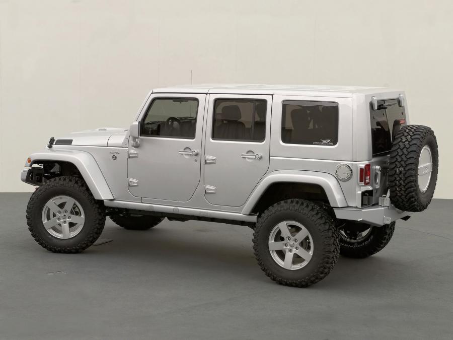  Jeep Wrangler Rubicon Unlimited Concept 2006 года  (фото 2 из 2)
